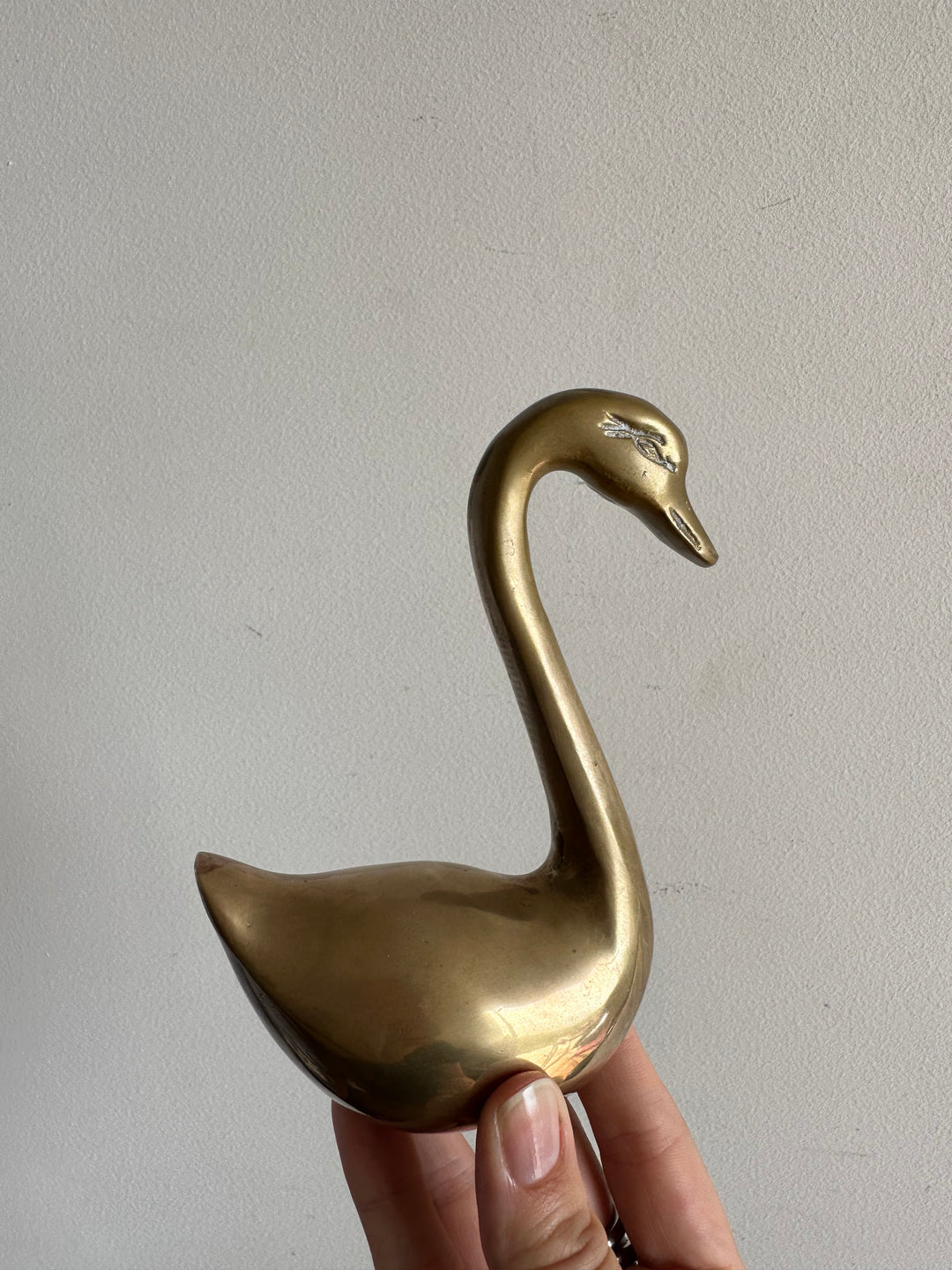 Cygnes en laiton anciens délicats