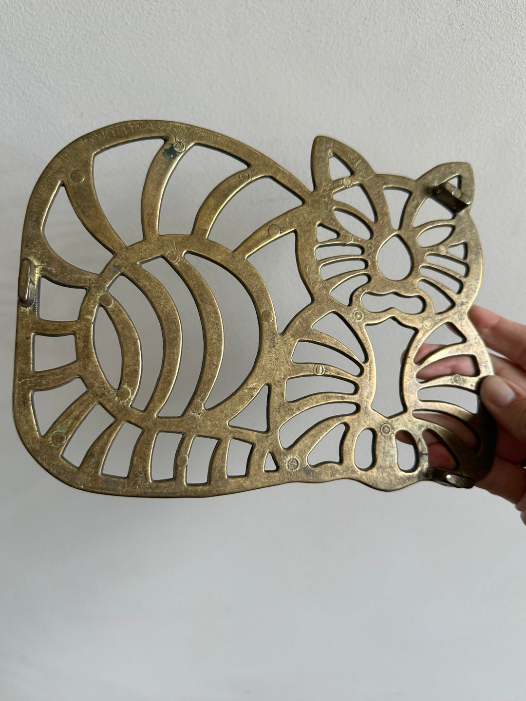 Dessous de plat en laiton ajouré chat