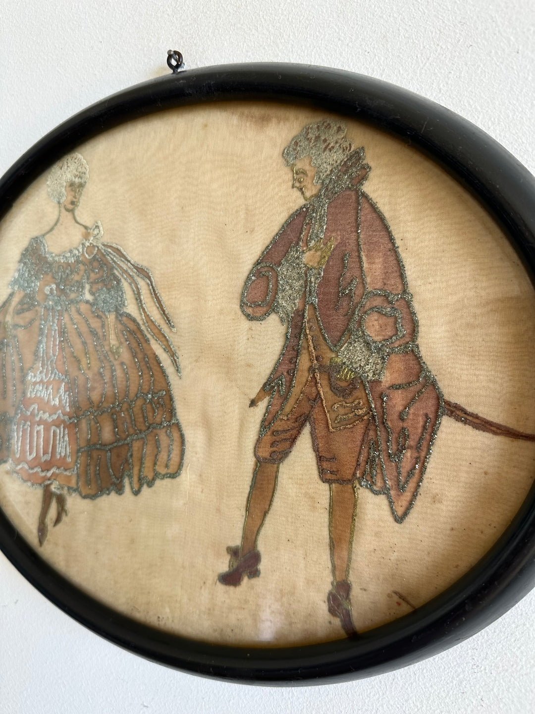 Aquarelle sur soie surpiquée de broderie argentée époque 1900