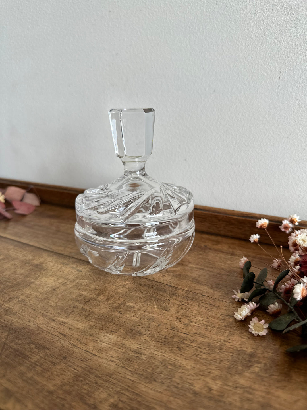 Bonbonnière en cristal moulé