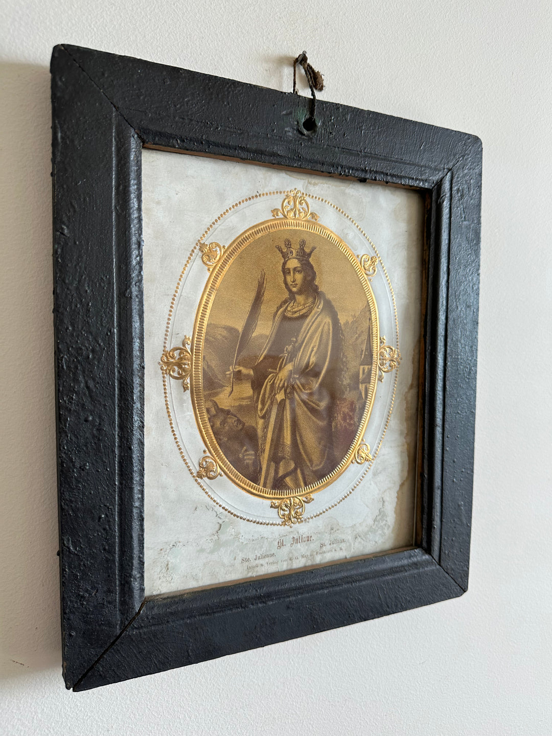 Représentation de Santa Juliana encadrée 1870