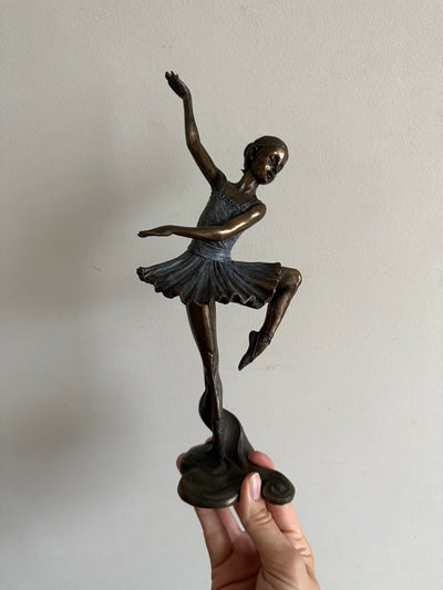 Statuette danseuse étoile effet bronze