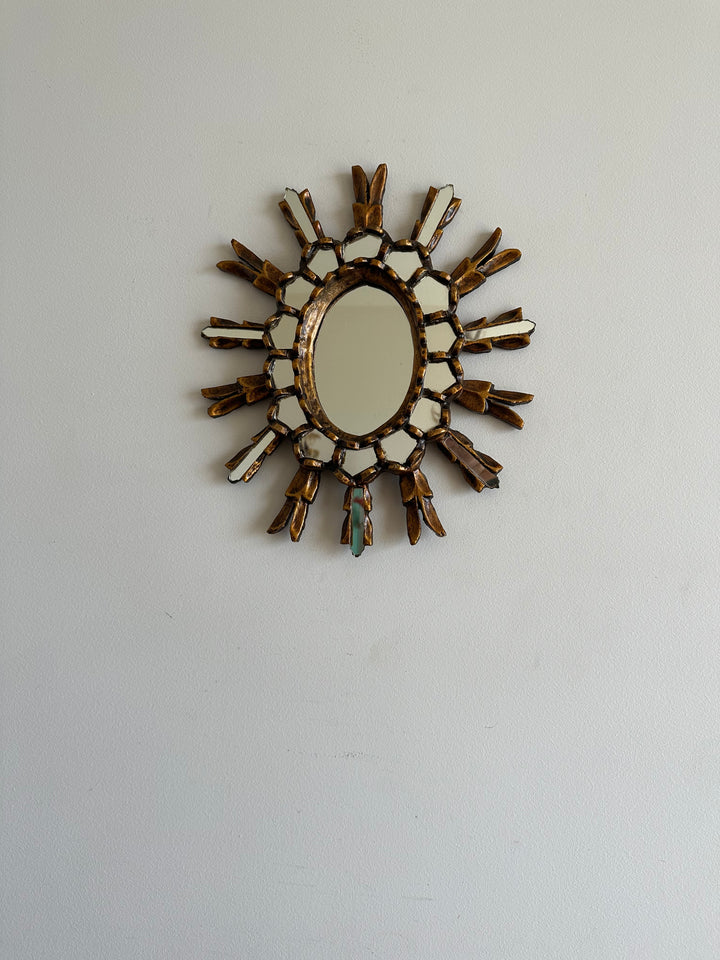 Miroir en bois doré en étoile