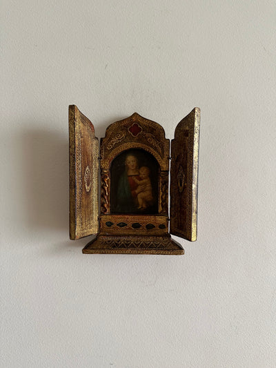 Icône en bois doré triptyque style florentin la vierge et l'enfant années 40