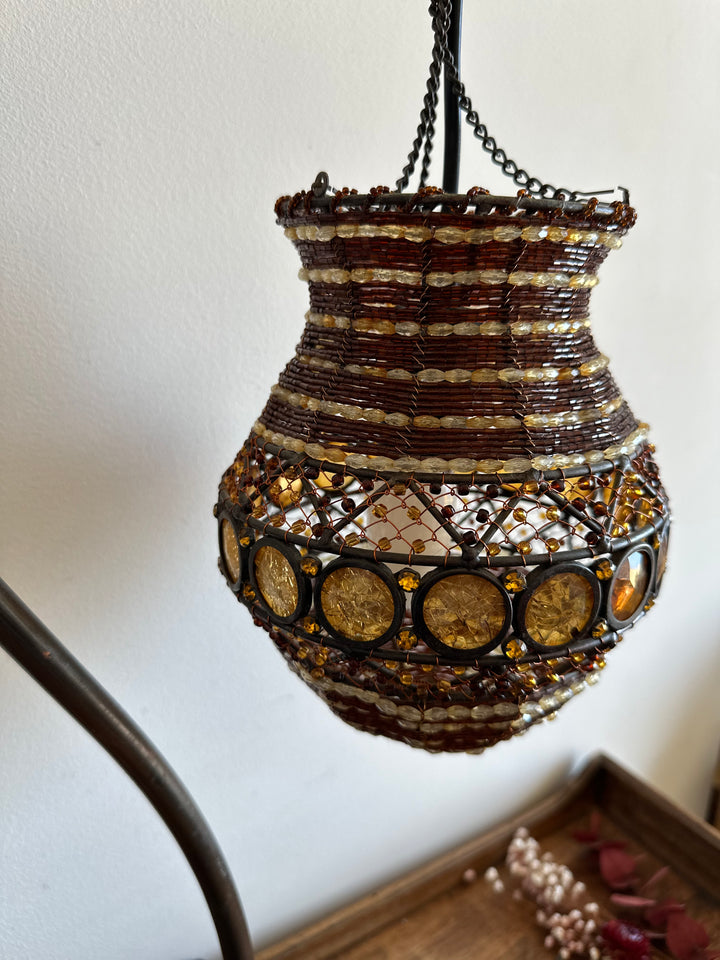 Lampe lanterne suspendue perles et fer forgé