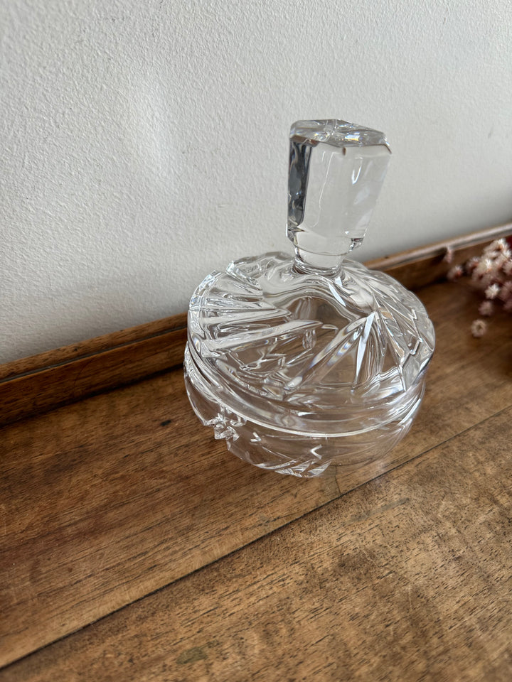 Bonbonnière en cristal moulé