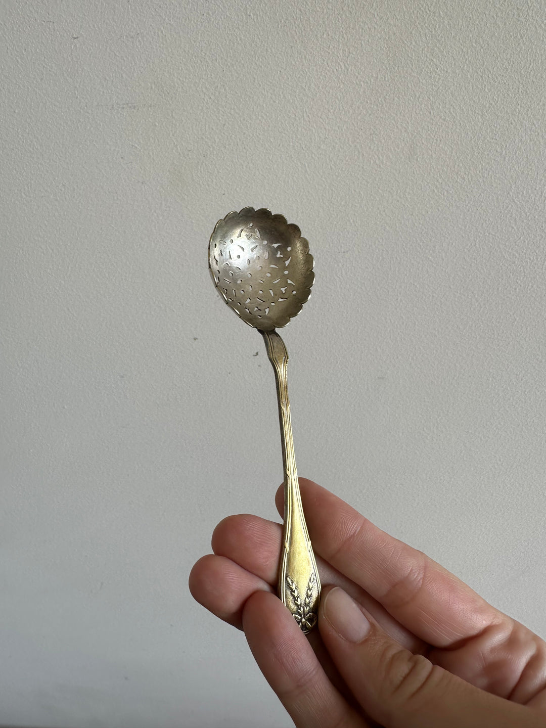 Cuillères à saupoudrer en métal argenté 1900