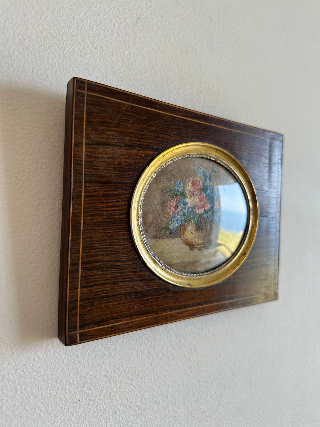 Peinture à l'huile signée dans cadre en bois ovale 19ème début XXème