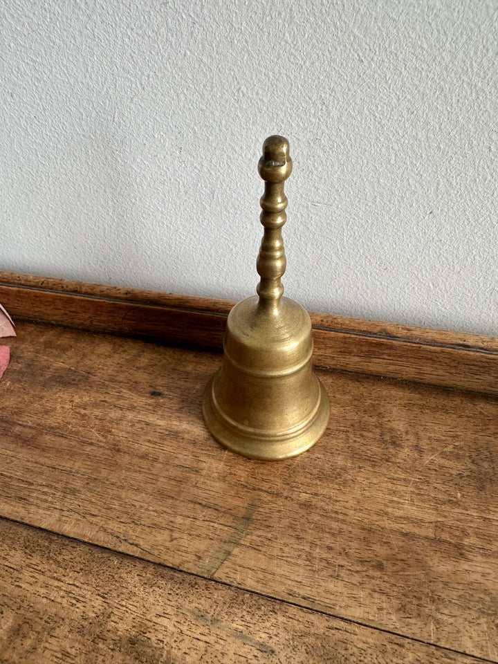 Cloche en laiton années 40