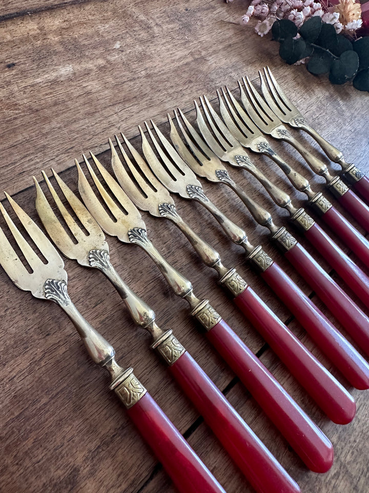 Fourchettes à dessert en bakélite rouge et vermeil