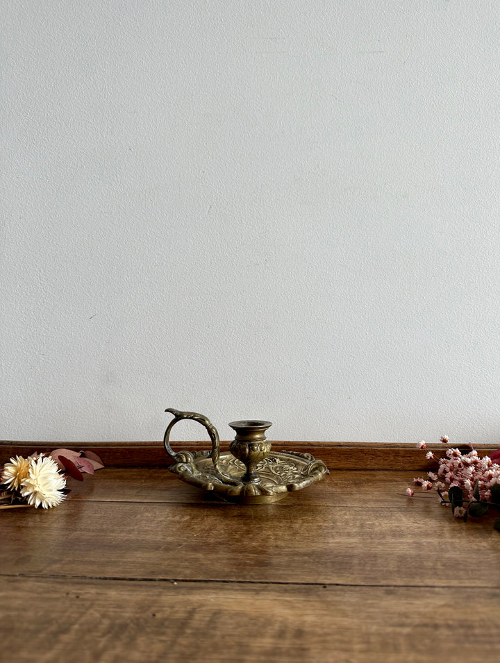 Bougeoir rat de cave en laiton doré sculpté