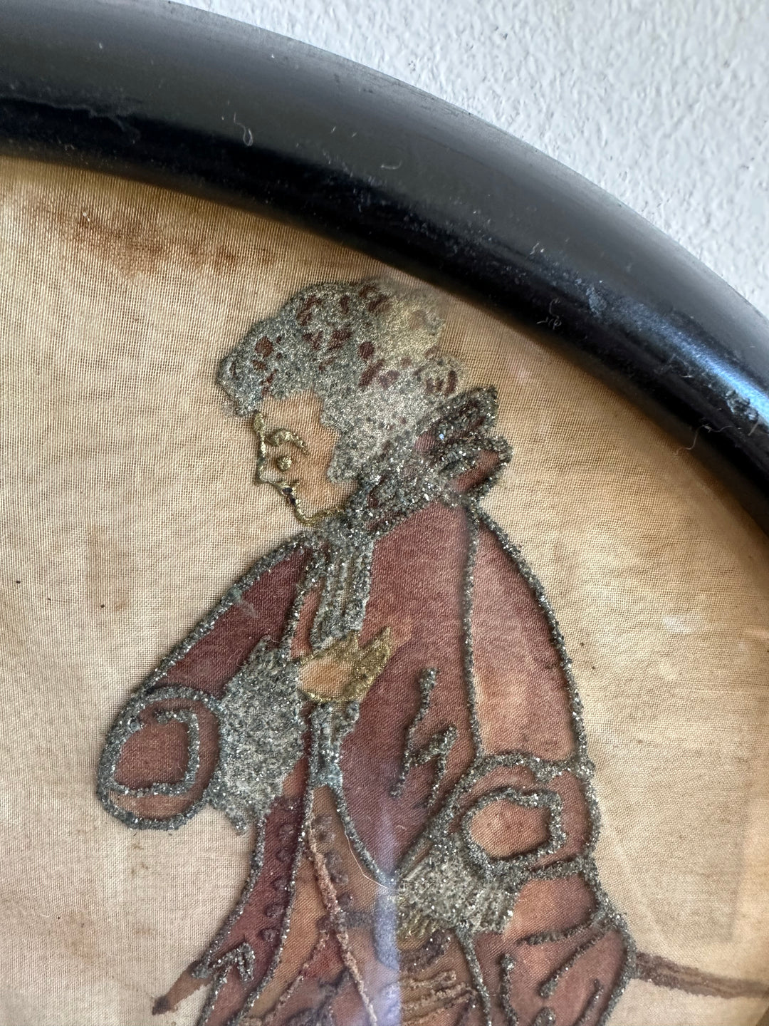 Aquarelle sur soie surpiquée de broderie argentée époque 1900