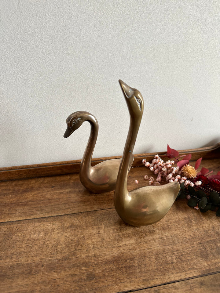 Cygnes en laiton anciens délicats
