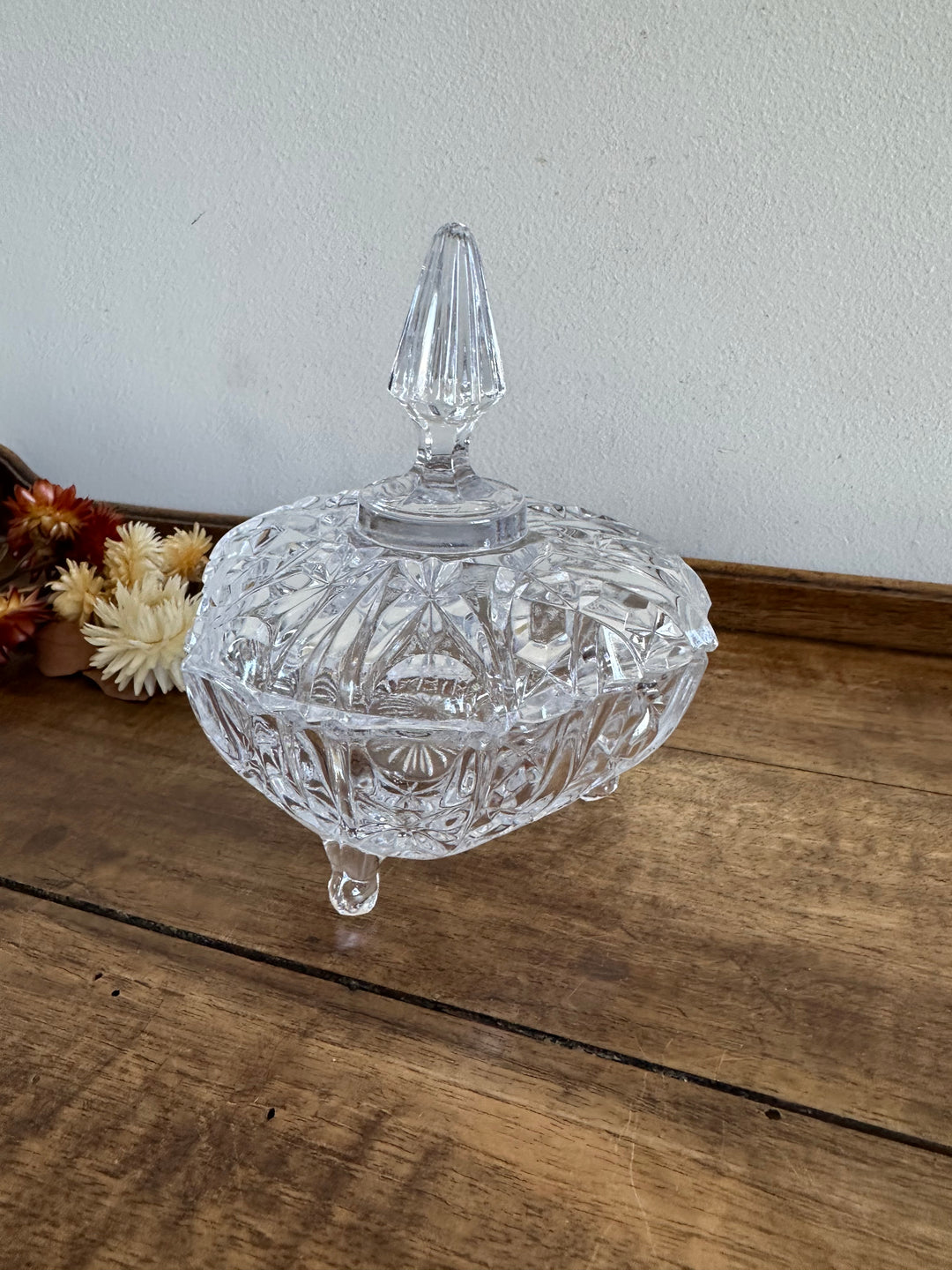 Bonbonnière en cristal triangle arrondi