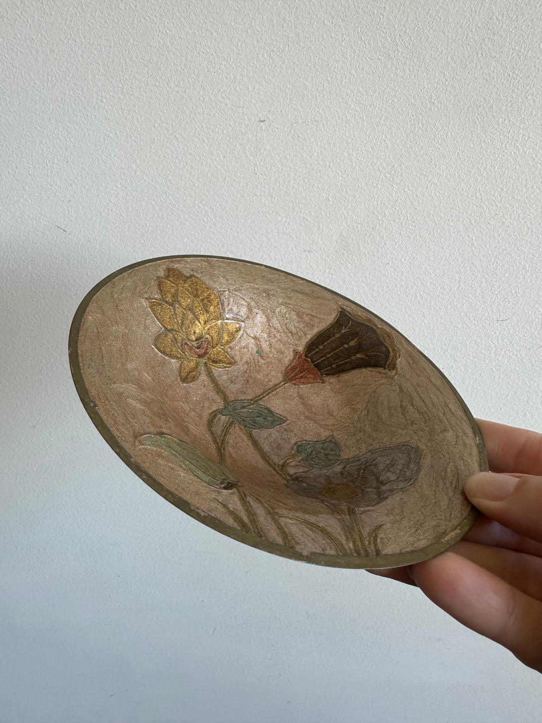 Coupelle vide poche en laiton émaillé rose pâle