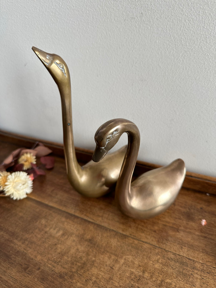 Cygnes en laiton anciens délicats