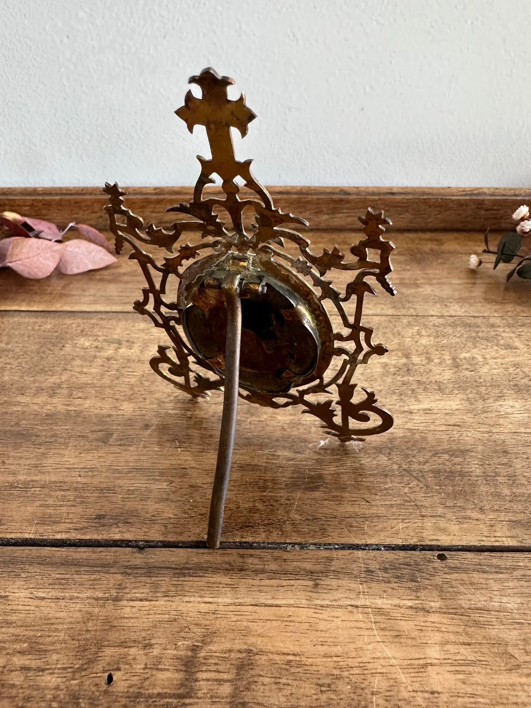 Autel de voyage religieux sur porcelaine structure en laiton