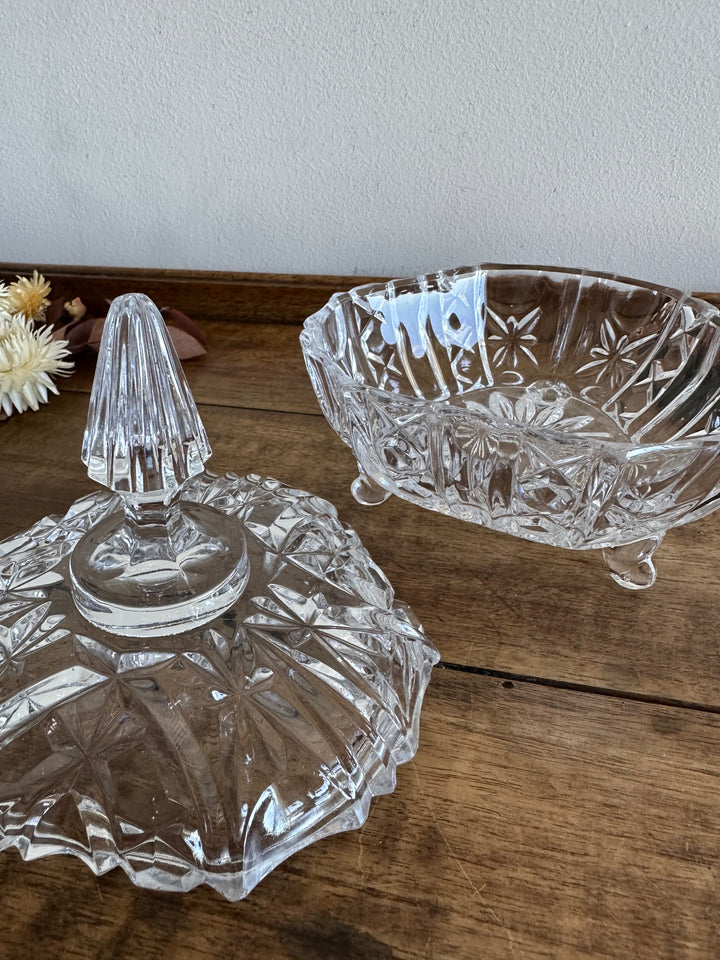 Bonbonnière en cristal triangle arrondi