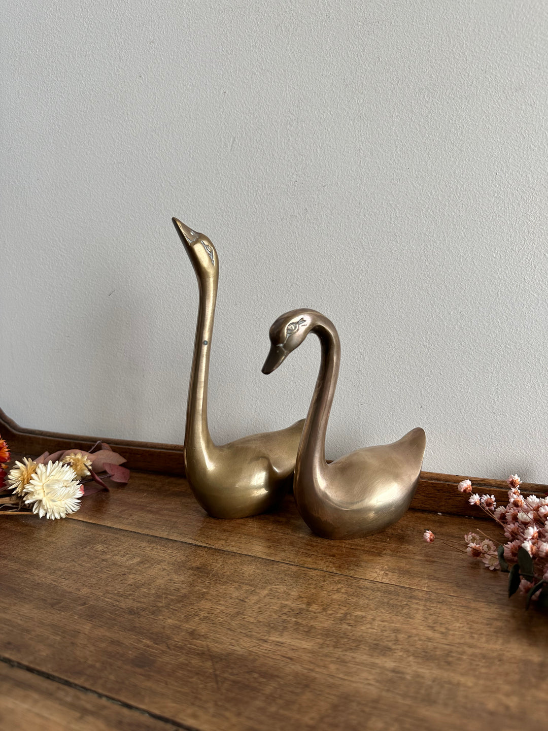 Cygnes en laiton anciens délicats
