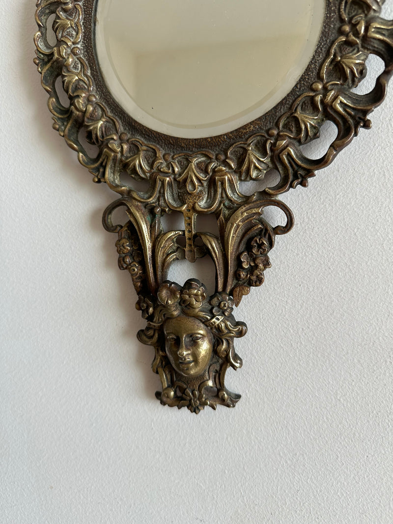 Miroir en bronze 19ème style baroque fronton marguerites