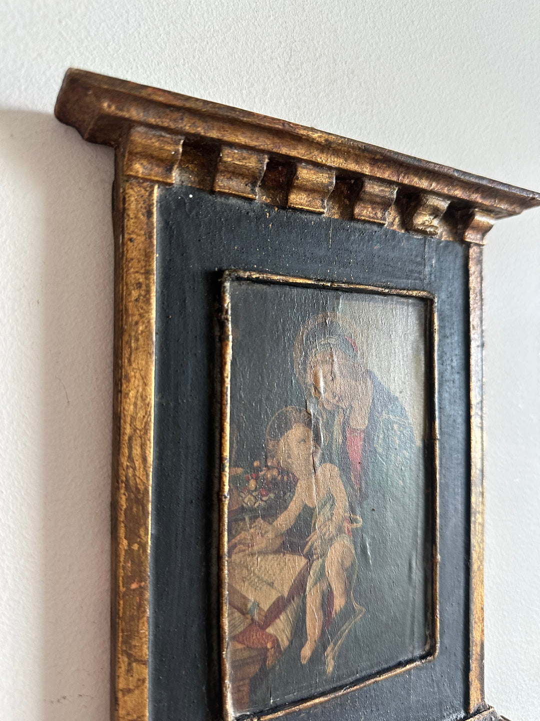 Icône en bois années 40 fond bleu nuit La Vierge et l'enfant