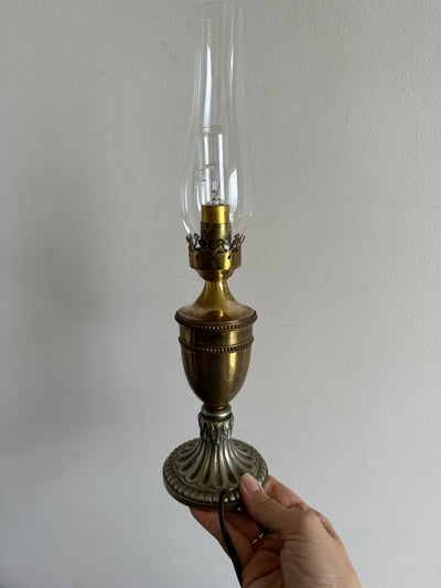 Lampe à pétrole électrifiée socle en laiton
