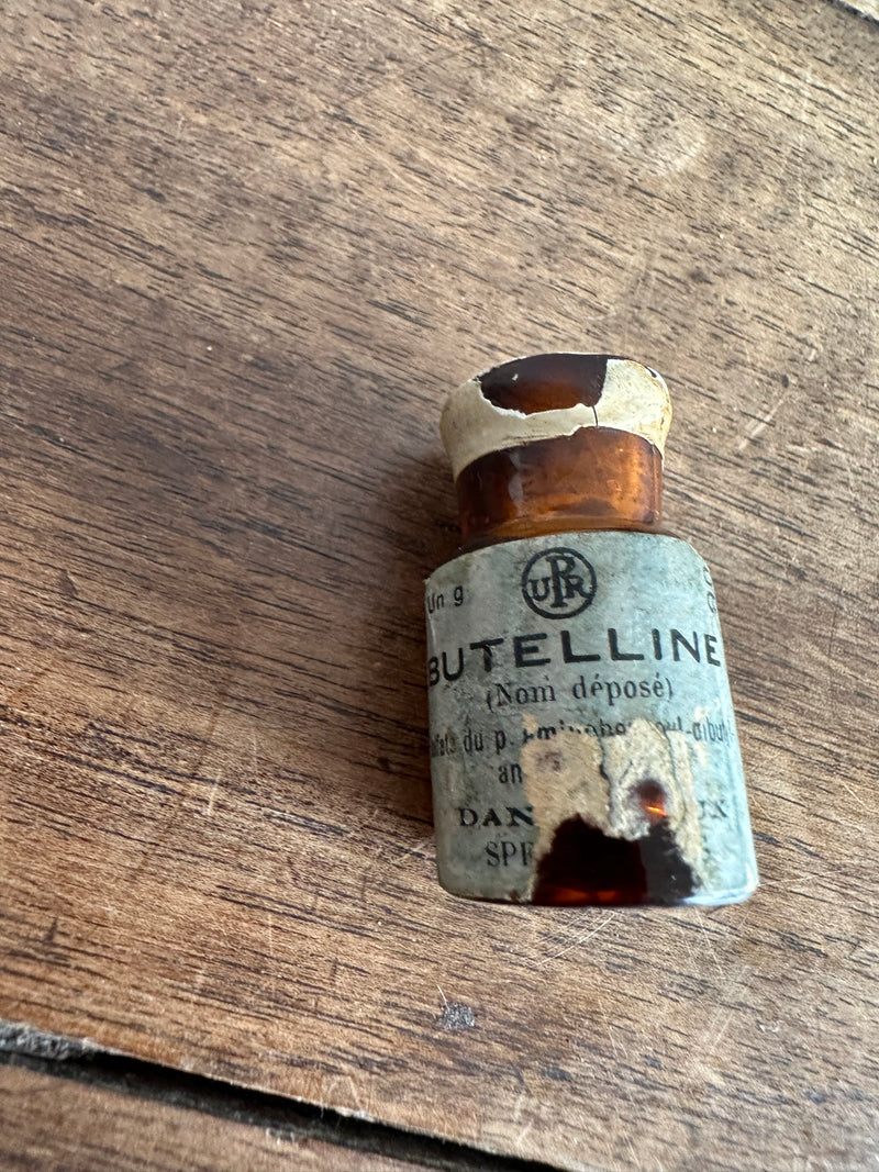 Flacons de pharmacie anciens petit format