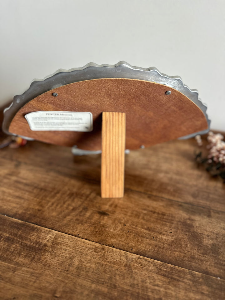 Miroir en forme d'éventail en étain années 80