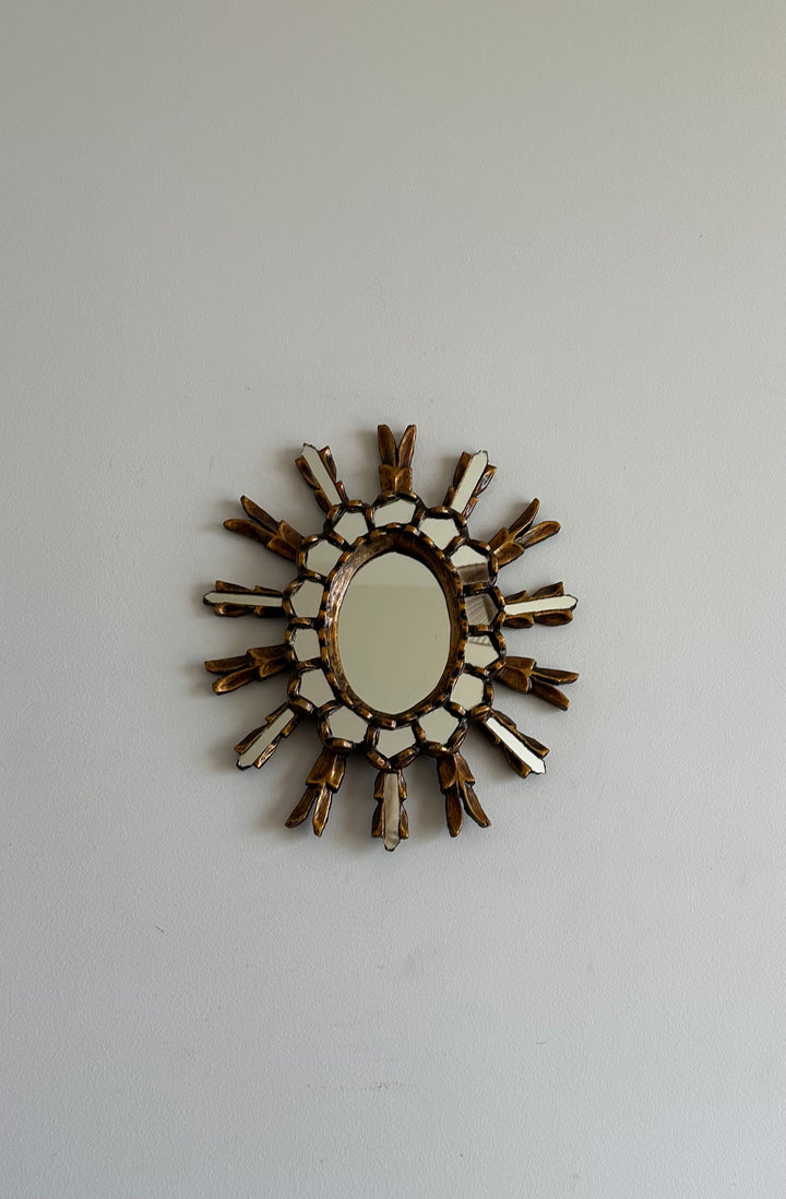 Miroir en bois doré en étoile