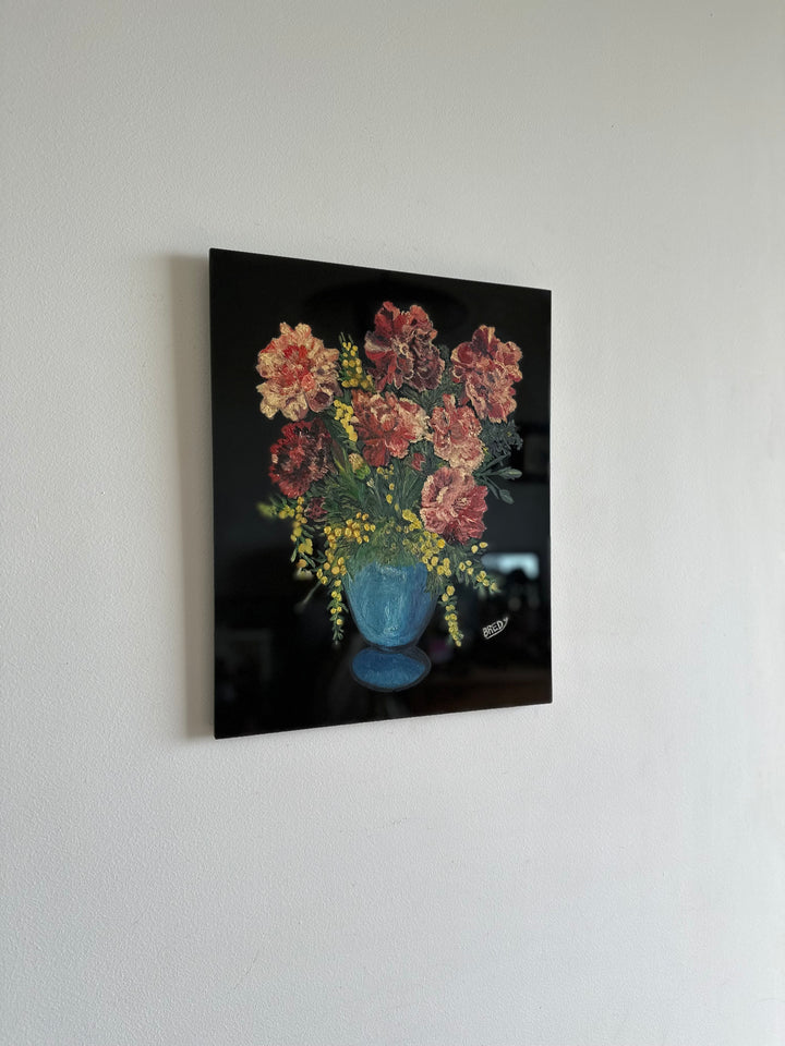 Peinture bouquet de fleurs signée sur plaque de céramique vitrée noire