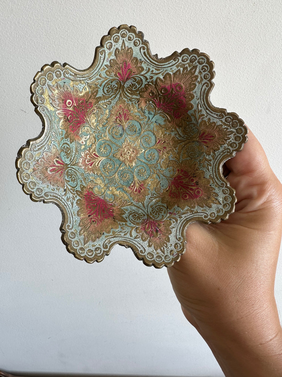 Vide poche en laiton coloré tons rose et bleu ciel