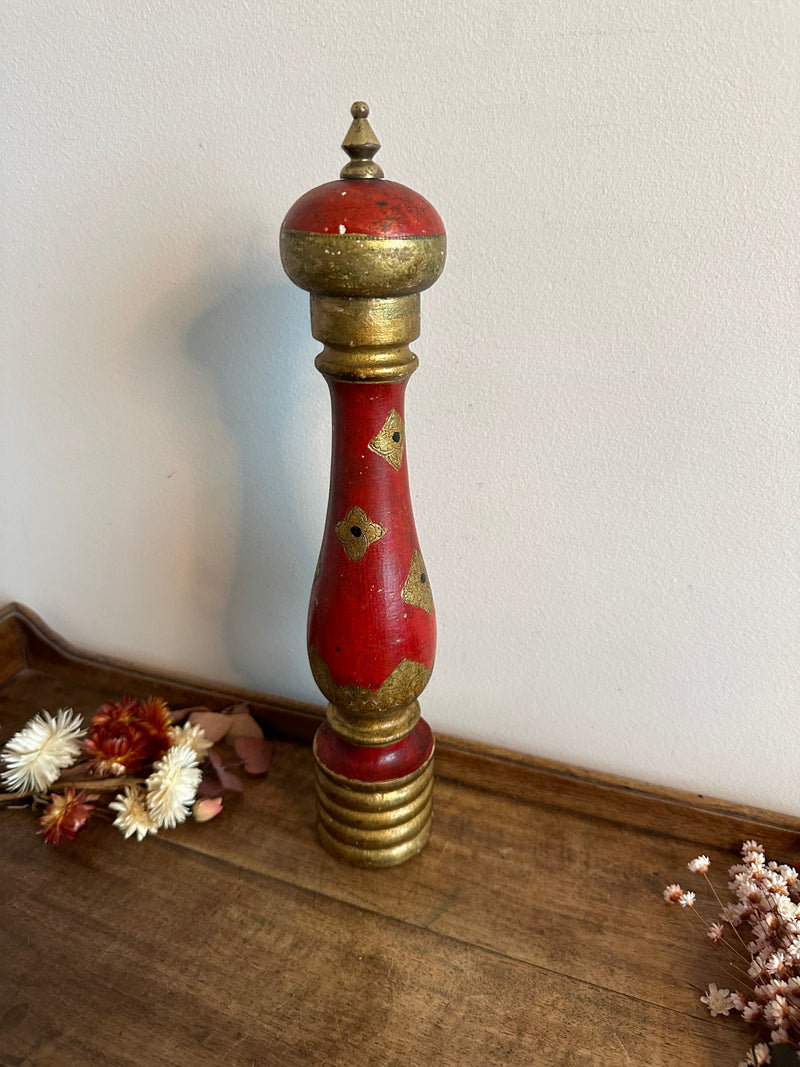 Moulin à poivre en bois style florentin or et rouge