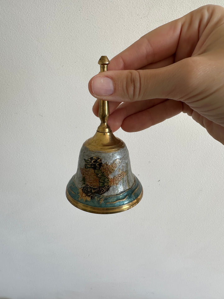 Cloche en laiton émaillé bleu et or canards