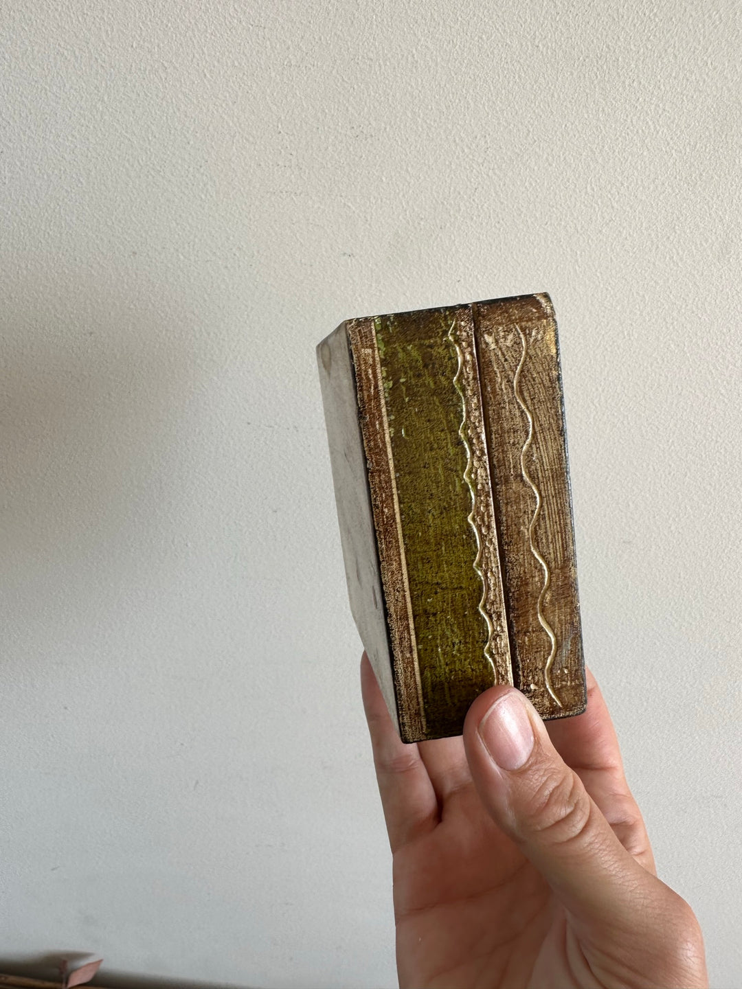 Boite en bois carrée style florentin taille mini