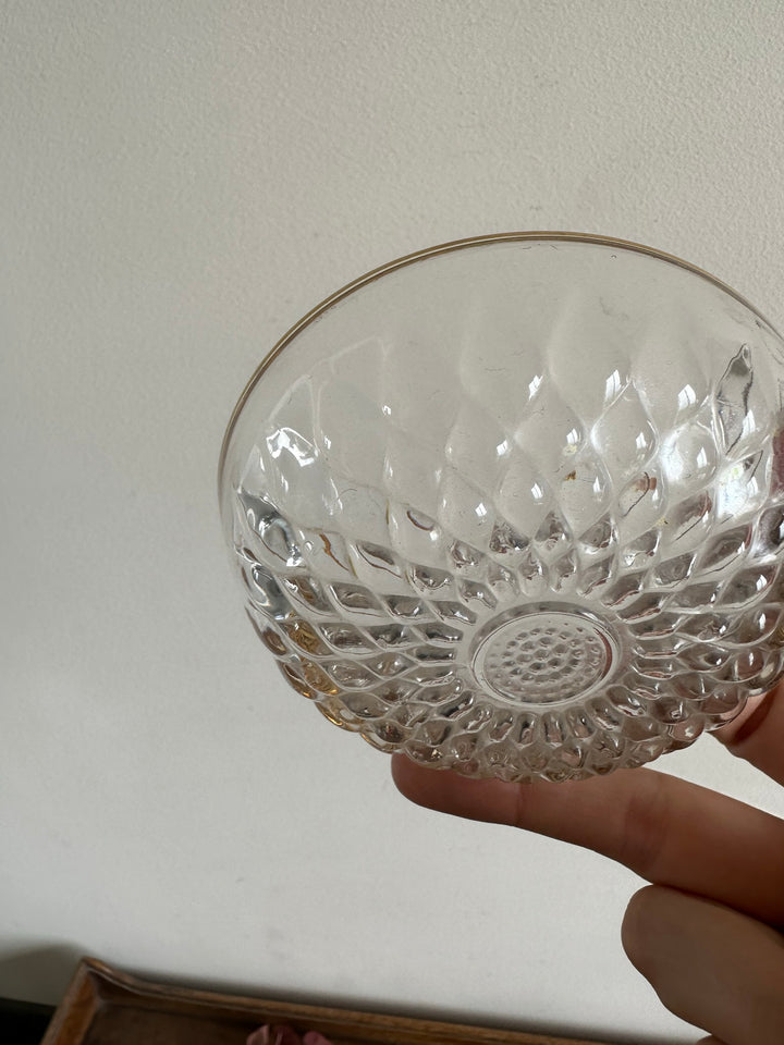 Coupelles en verre bordure dorée