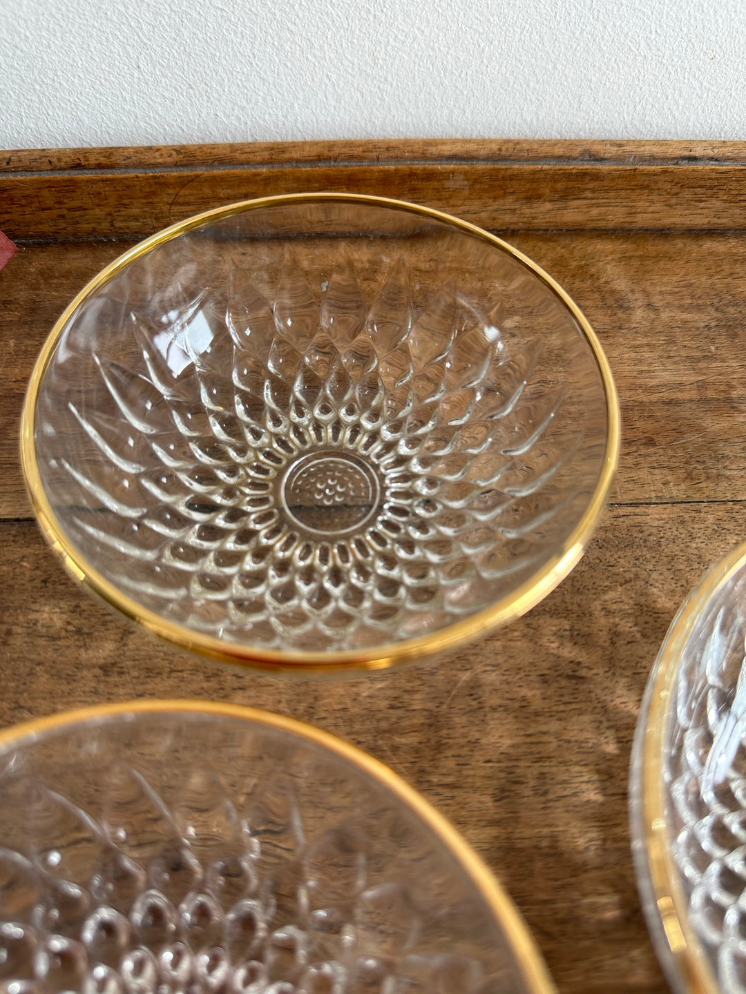 Coupelles en verre bordure dorée