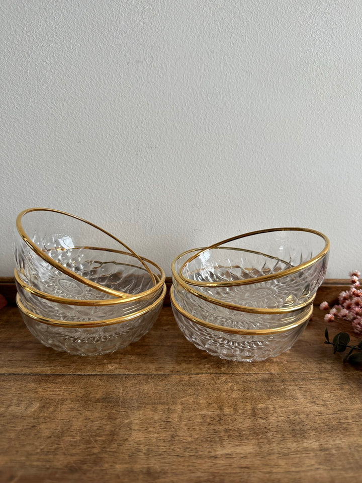 Coupelles en verre bordure dorée