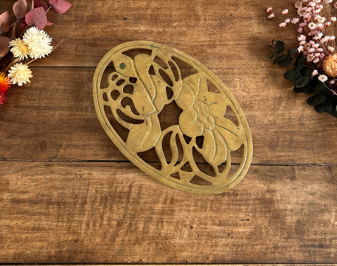 Dessous de plat en laiton doré ajouré
