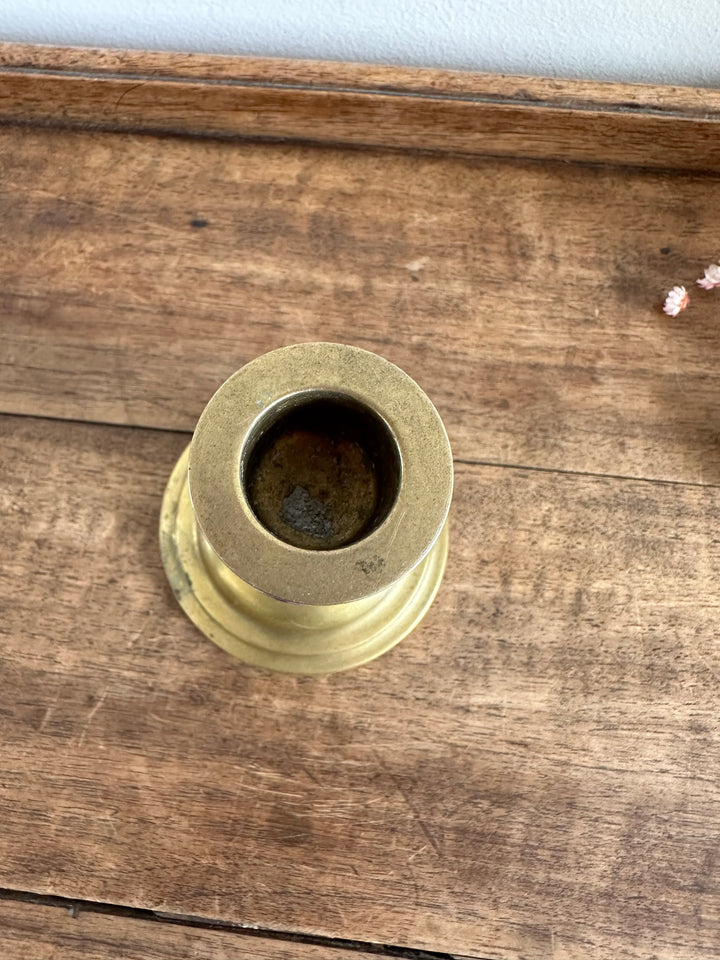 Bougeoir en laiton et porcelaine peinte