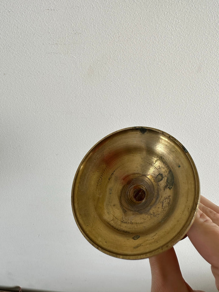 Bougeoir en laiton et porcelaine peinte