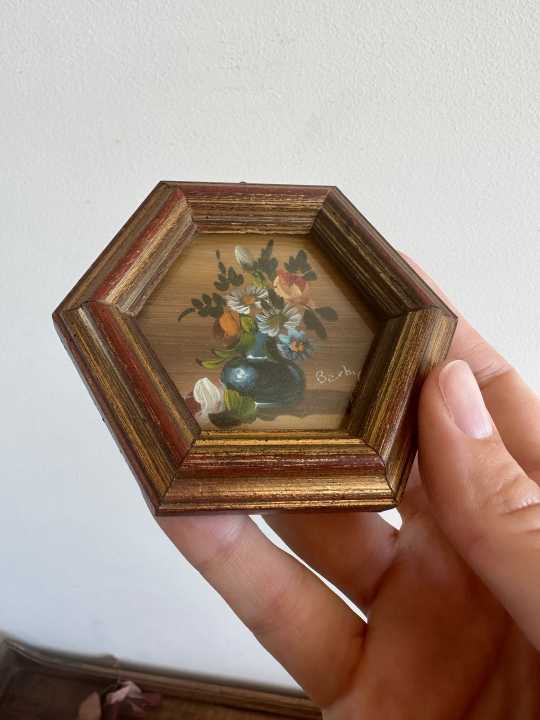 Peinture bouquet de fleurs dans cadre héxagonal