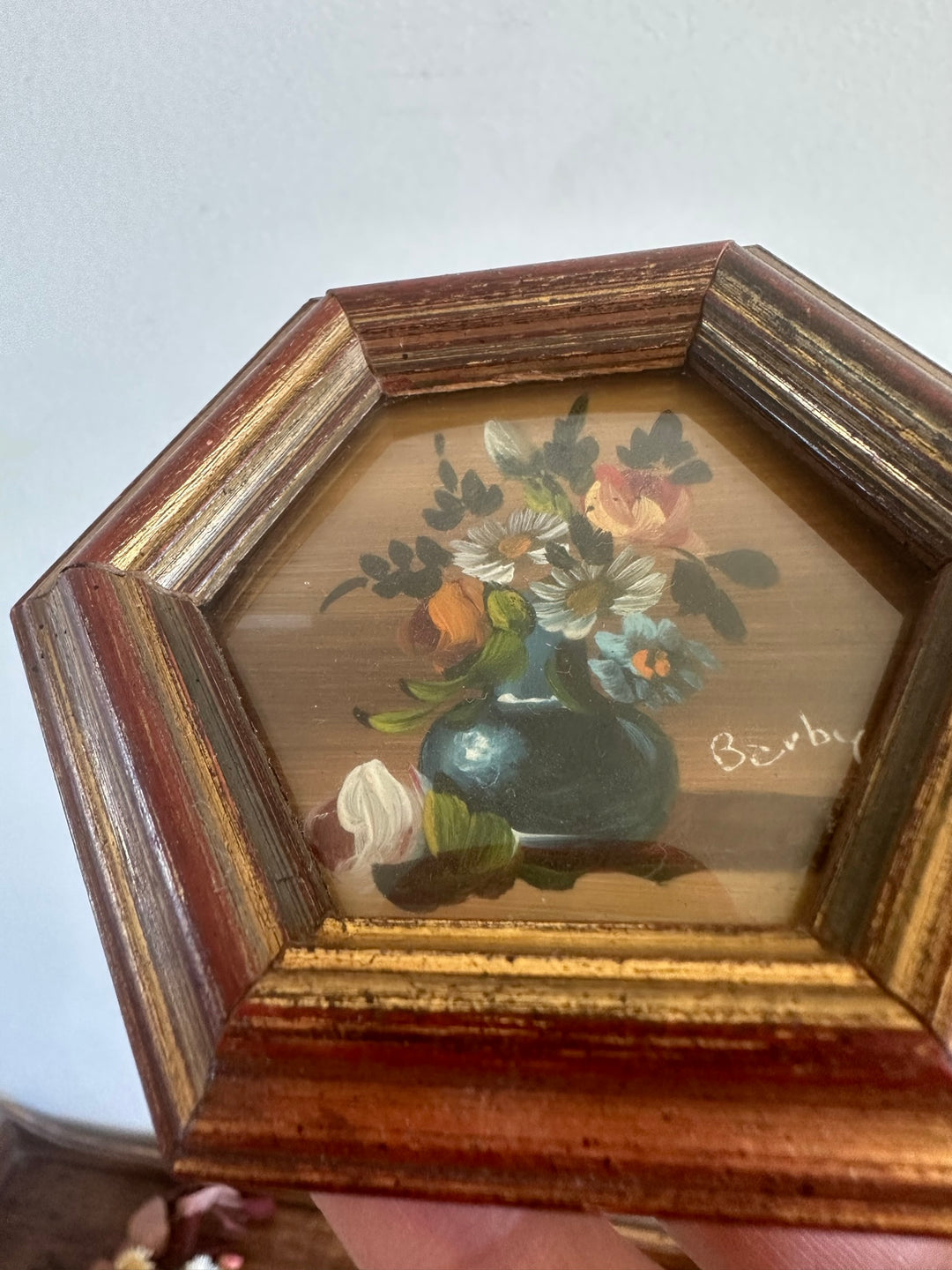 Peinture bouquet de fleurs dans cadre héxagonal