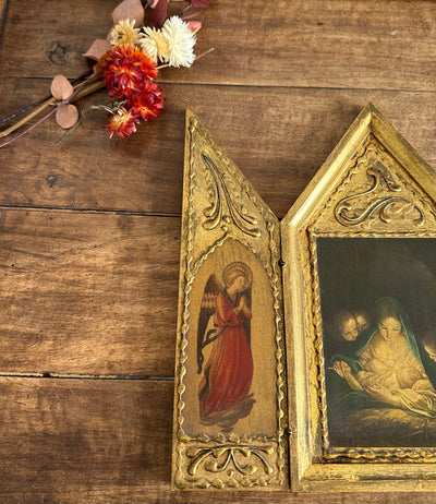 Triptyque religieux en bois florentin doré
