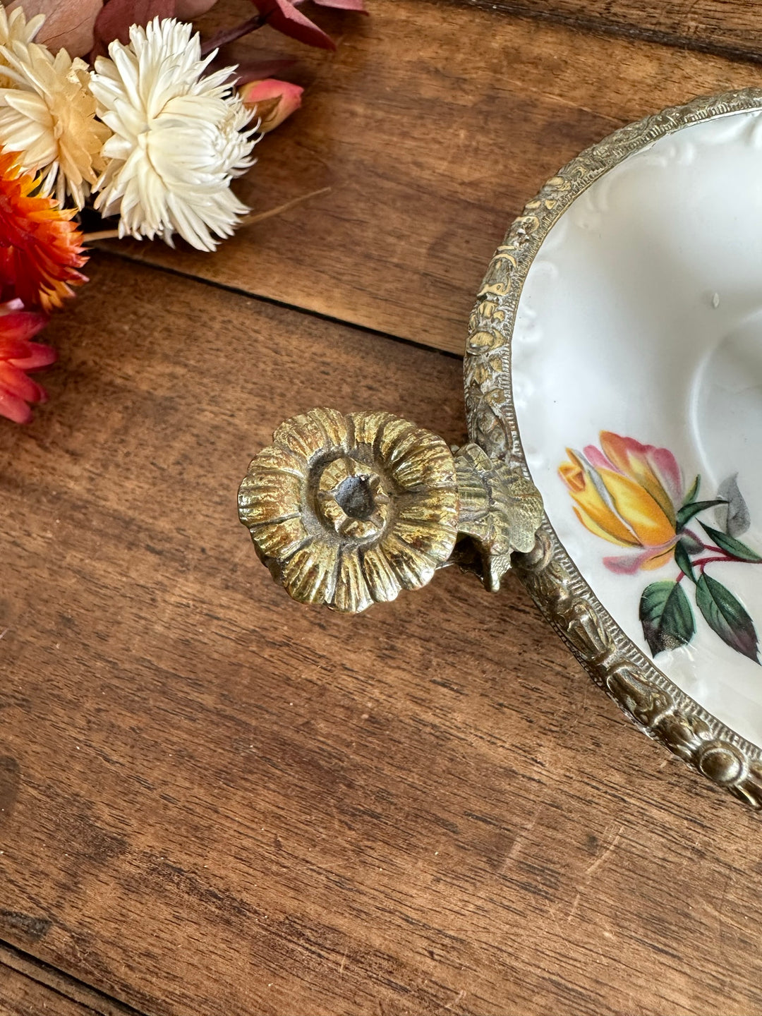 Bougeoir rat de cave en porcelaine et laiton