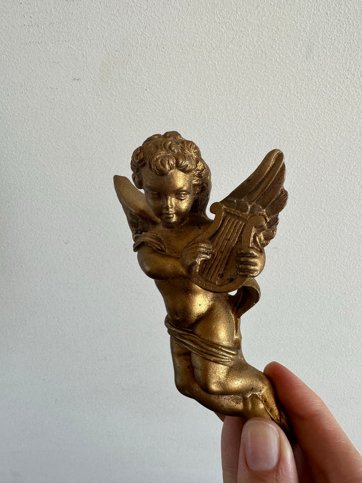 Angelot musicien lyre en plâtre doré