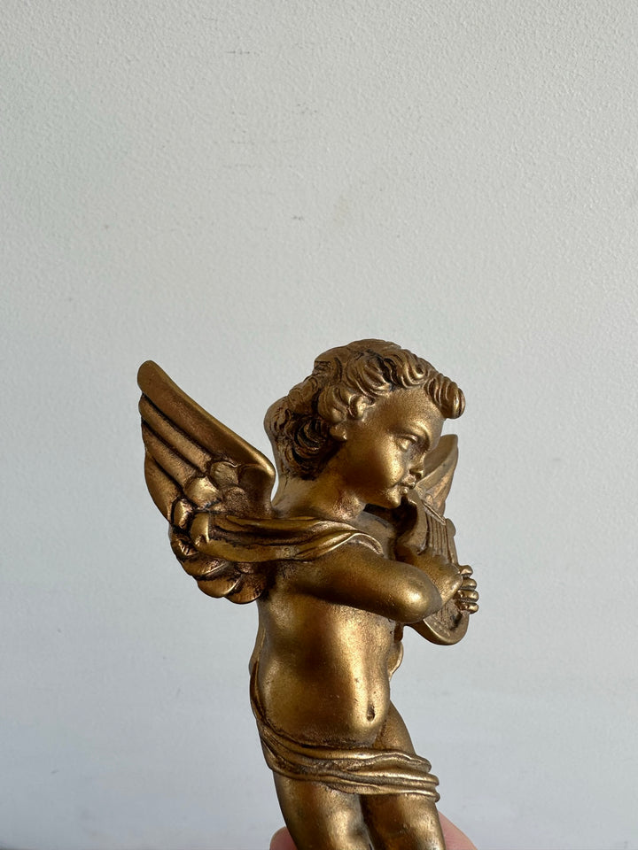 Angelot musicien lyre en plâtre doré
