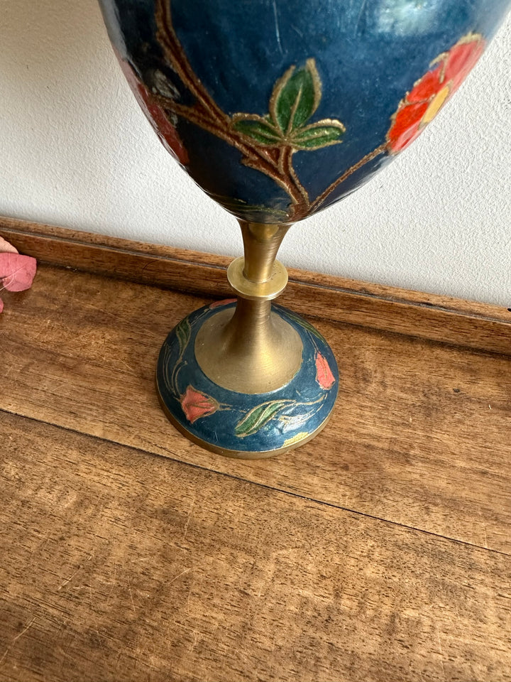 Vase en laiton émaillé bleu rose et vert