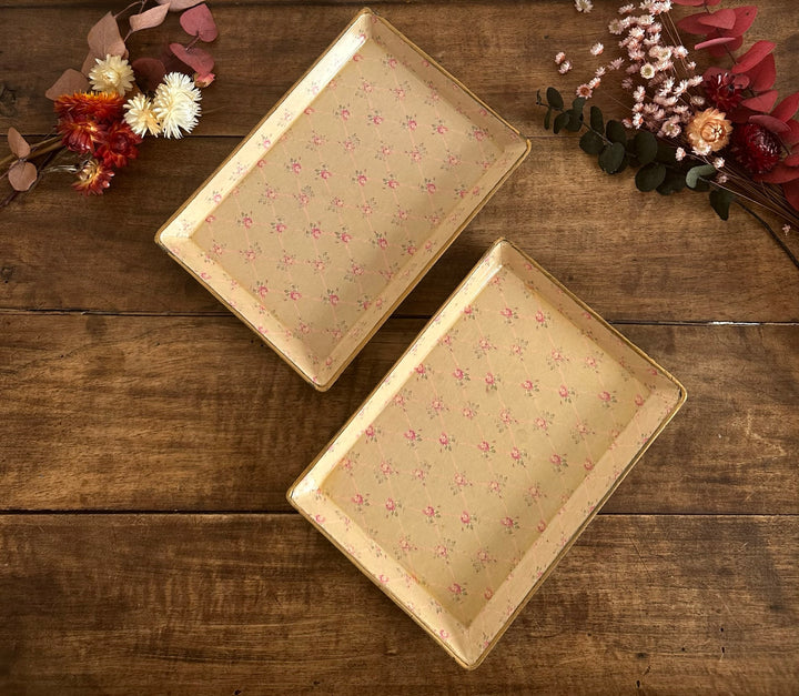 Coupelles plates rectangulaire en bois et vinyle motifs petites roses