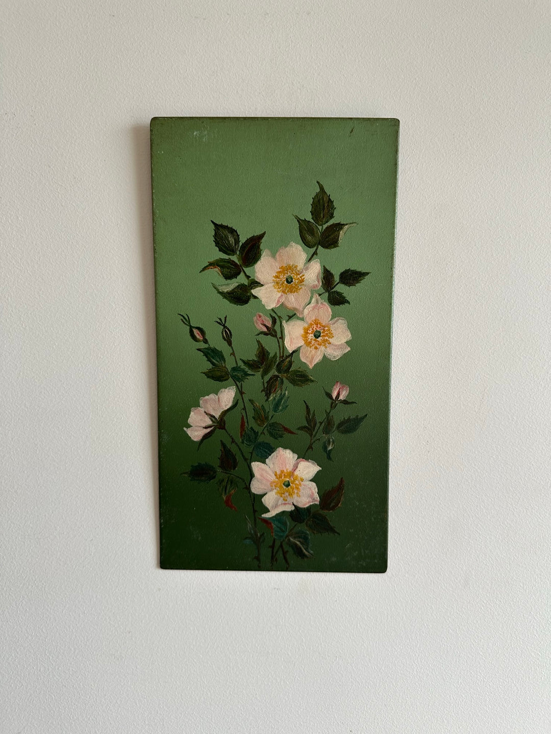 Peintures florales sur tôle fond vert