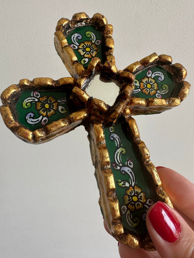 Croix en bois émaillé péruvienne
